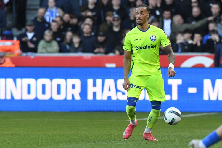 米体：米兰成功签下根特左后卫阿奇-布朗，转会费约800至900万欧