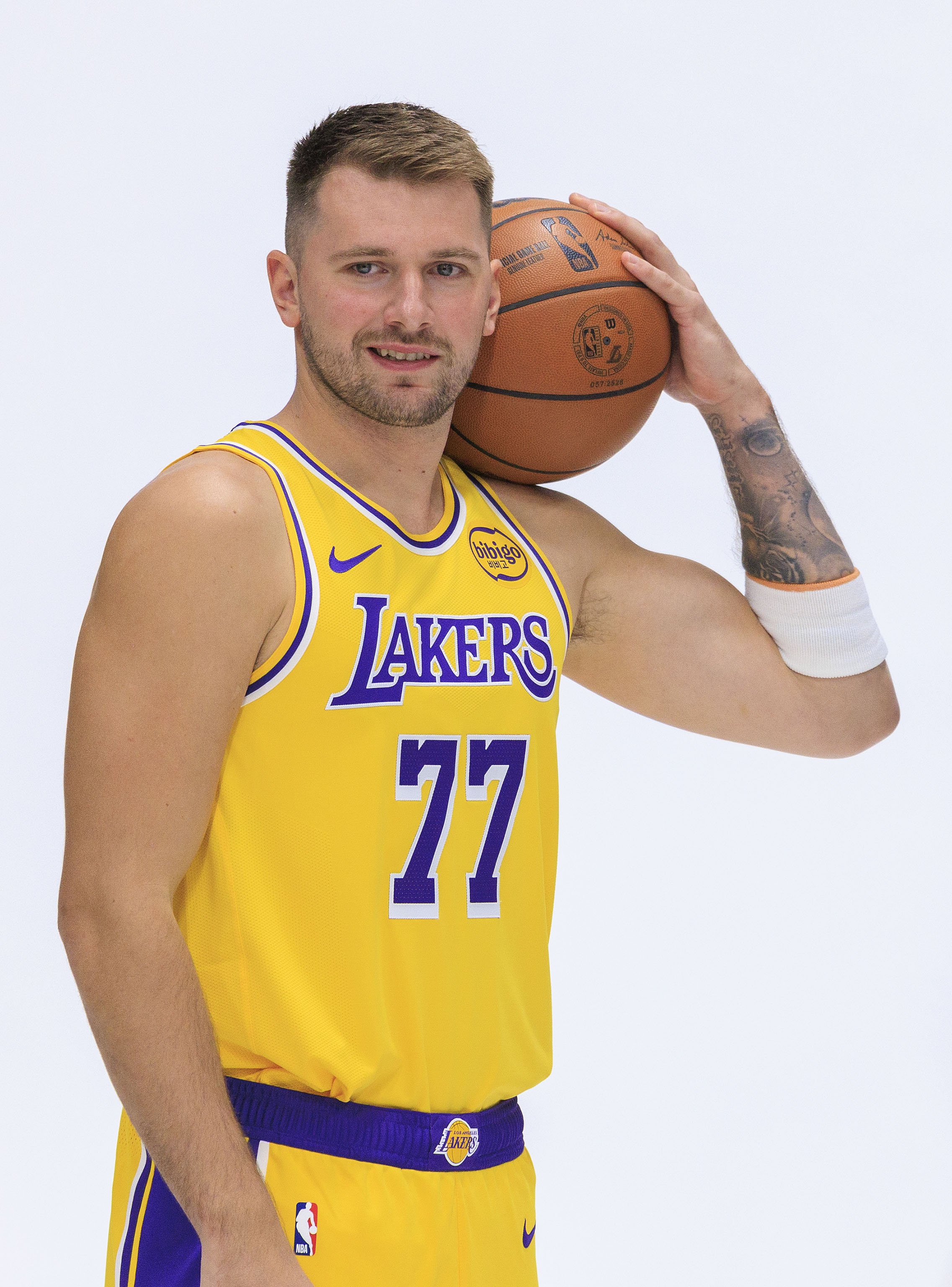 明天打独行侠?东契奇:我开启了新篇章 但对旧主总会有特别感觉