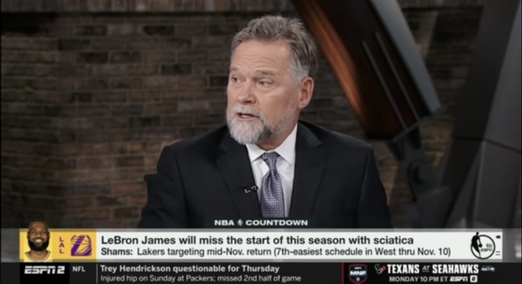 马龙:我会谨慎对待詹姆斯的伤情 他会告诉湖人何时准备好复出